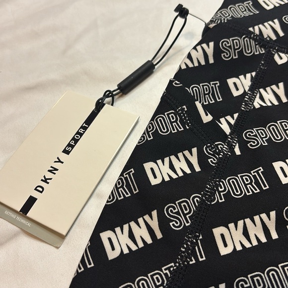 ✨NWT MSRP $49.50 DKNY Sport High Waist Bike Short Size Small w/Side Pockets - Picture 5 of 9